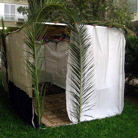 最も愛されるユダヤ祝日の一つ「スコット」に建てられる仮小屋「スッカ」とは？