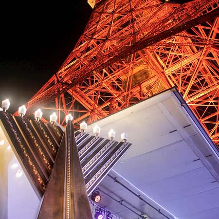 東京タワーでユダヤ教の光の祭典「ハヌカ」を祝う点灯式が開催