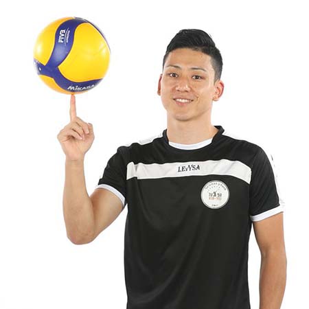 バレーボールへの愛がとまらない！イスラエルリーグのバレーボールチームでプレーする日本人選手