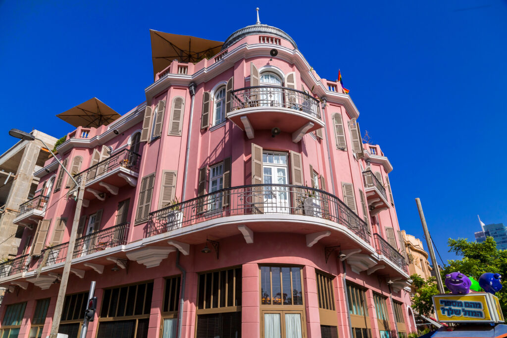 1925年に建てられた、ナハラットビンヤミン通りのHotel Nordoyはテルアビブのシンボルのひとつ