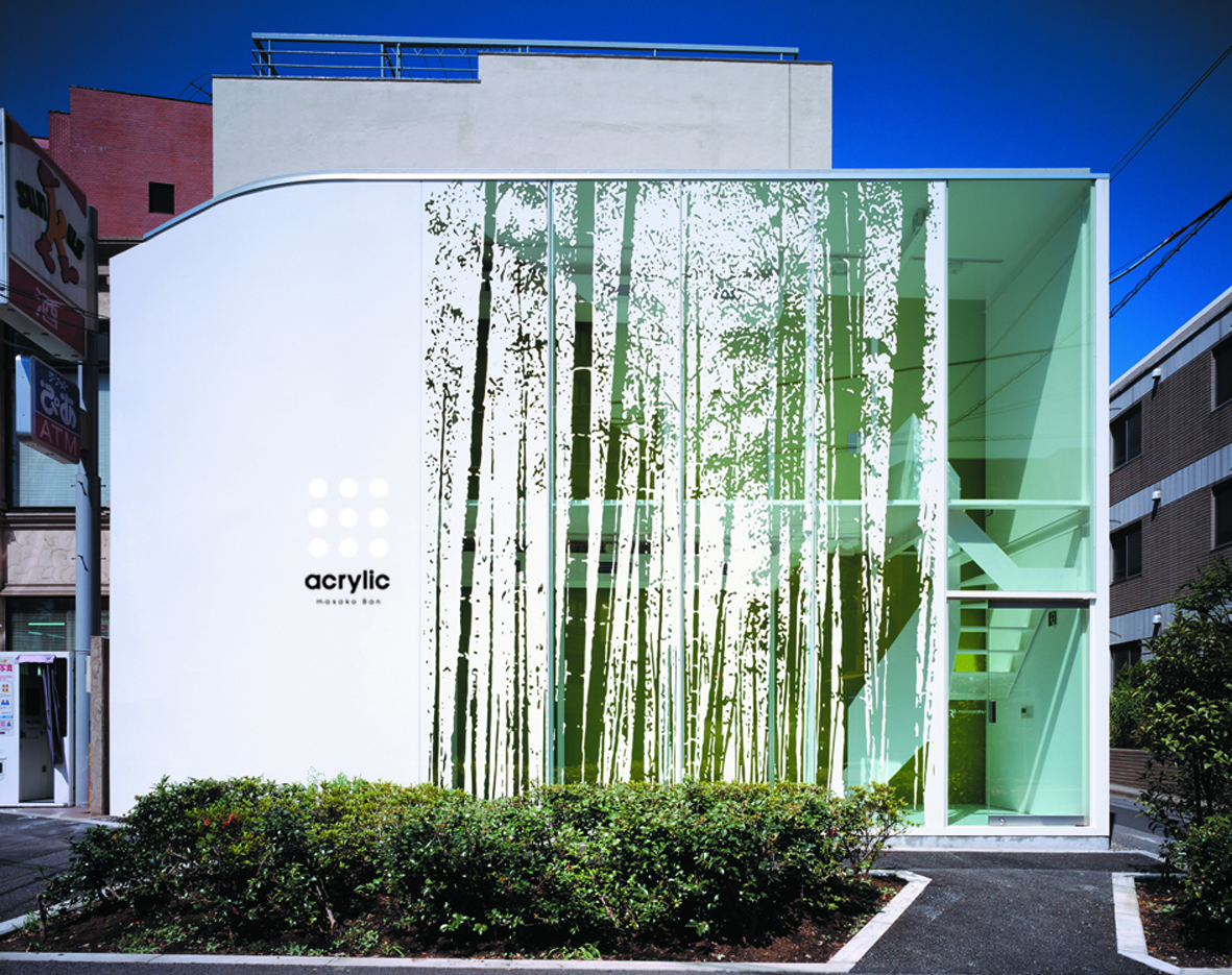 acrylic直営店の外観