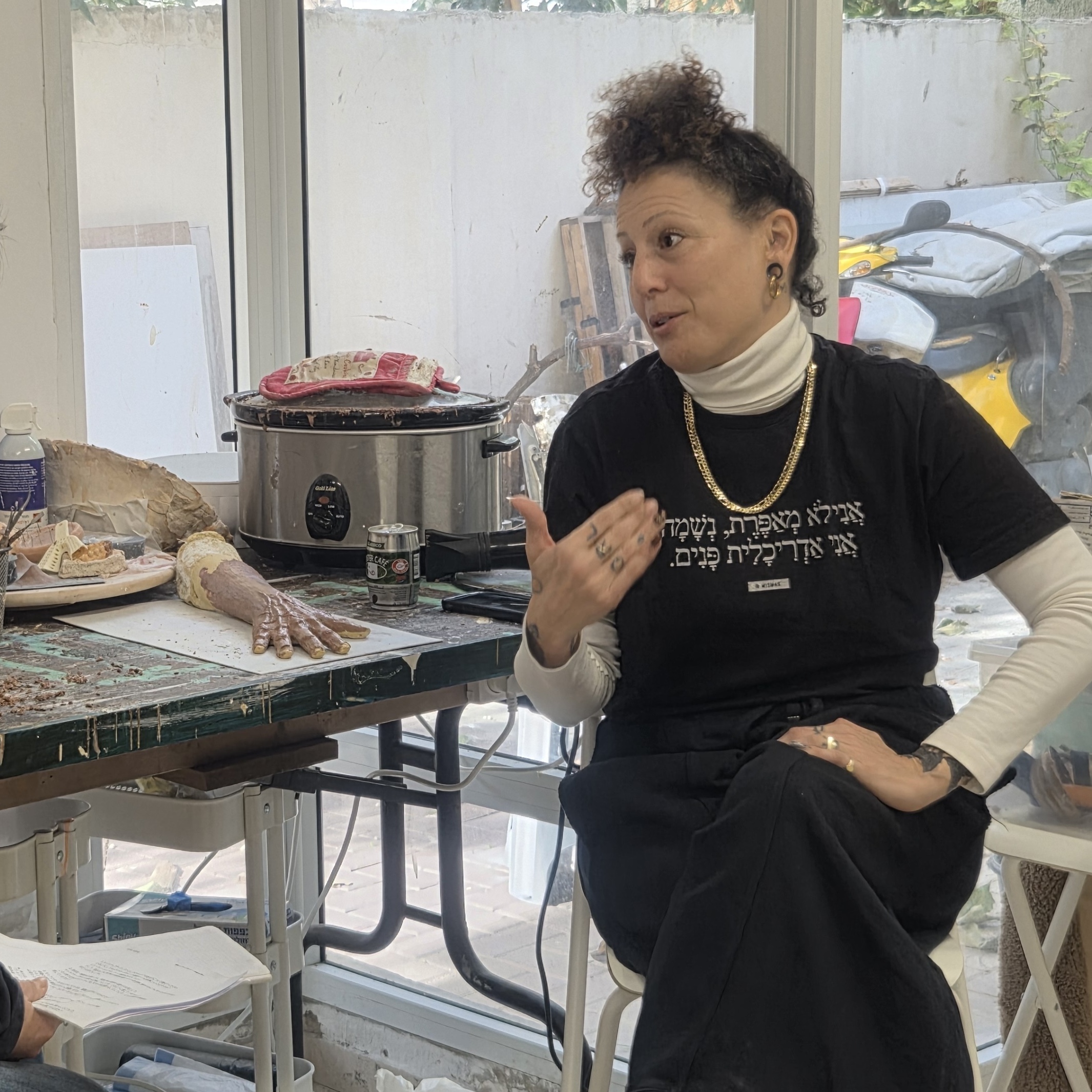 心を支え、キャラクターをつくる特殊メークアップアーティスト、ヒラ・エルカヤムのインタビュー