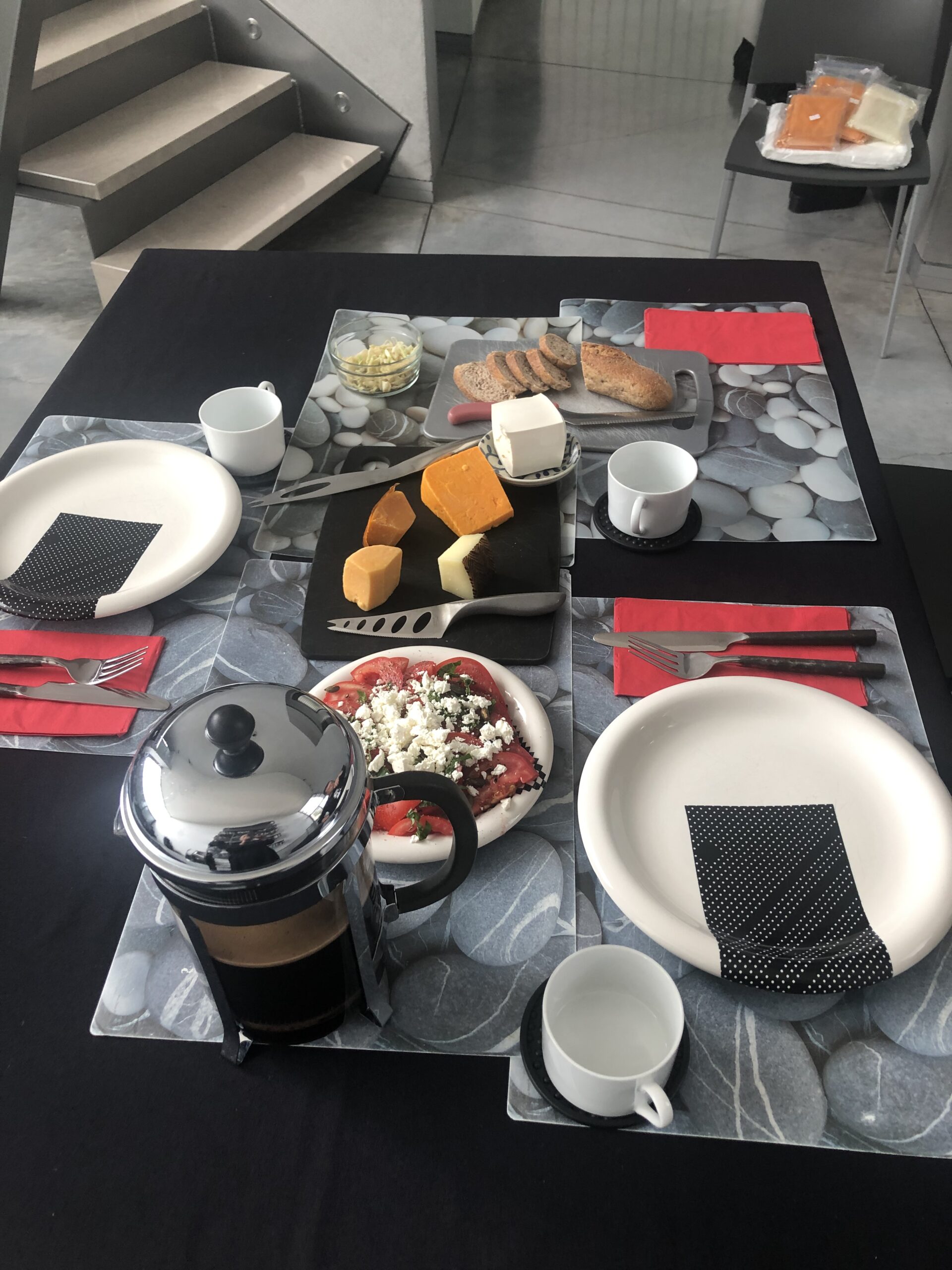 モダンなテーブルセッティング