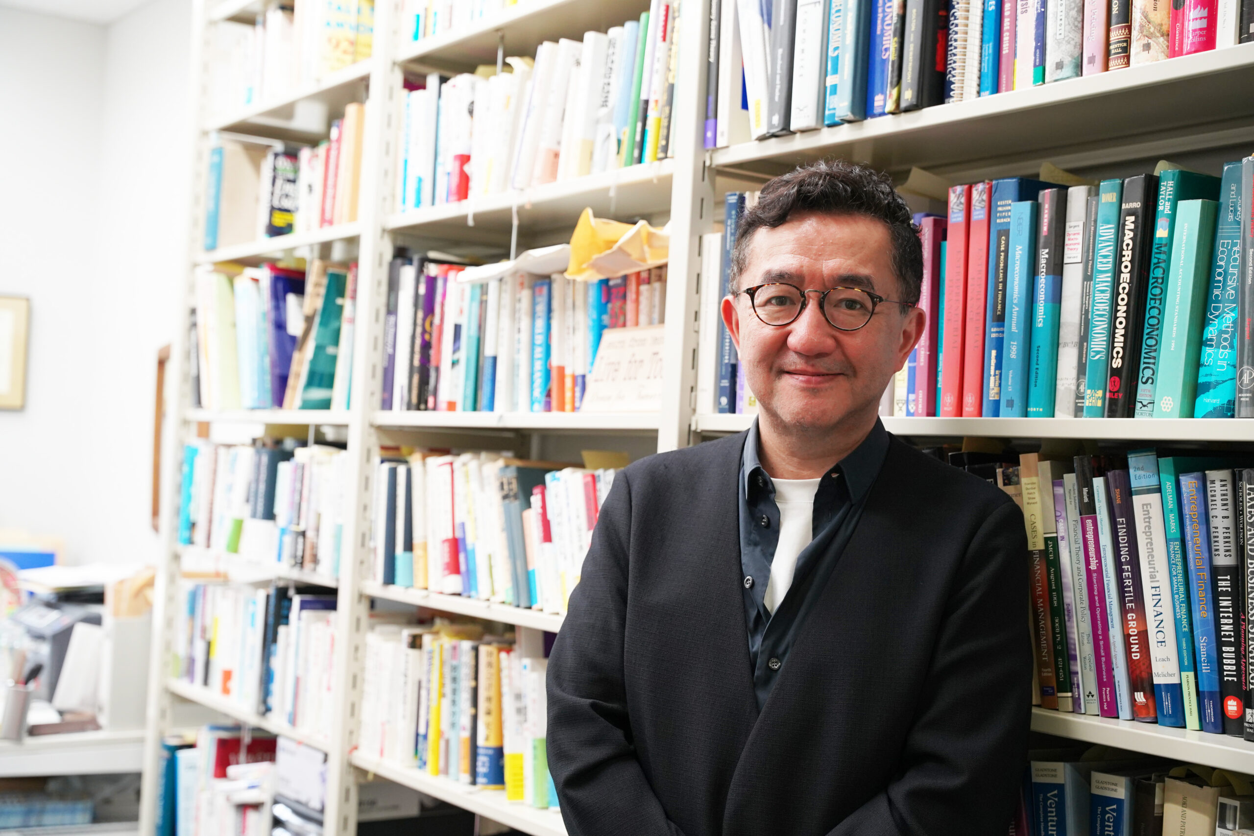 早稲田大学 研究室での樋原伸彦准教授